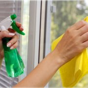 How to clean glass from paint quickly