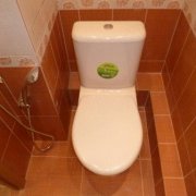 Tiling the toilet: installation recommendations