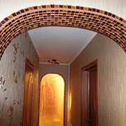 Decorating the arch with mosaics: how to do it yourself