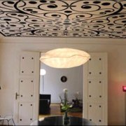 Types of wallpaper on the ceiling: how to choose for yourself