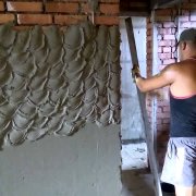 How to plaster walls with cement mortar?