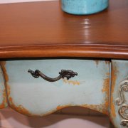 Antique painting with your own hands and affordable ways