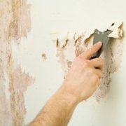 How to remove old plaster from walls without problems