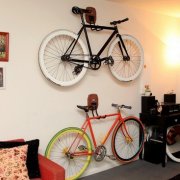 How to hang a bike on a wall: mounting methods