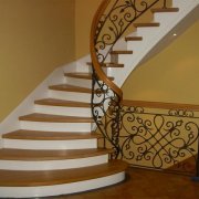 Arrangement and decoration of concrete stairs