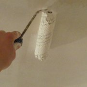 How to remove water-based paint from the ceiling