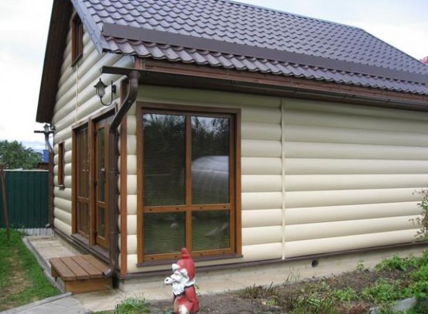 Front panels imitating log cabin