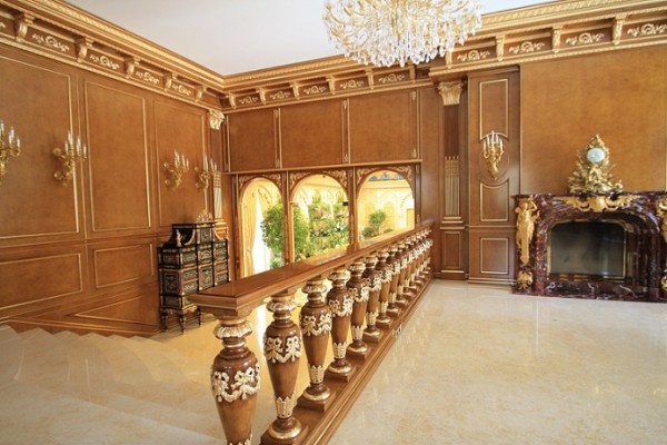 Wood carving in the interior of the house