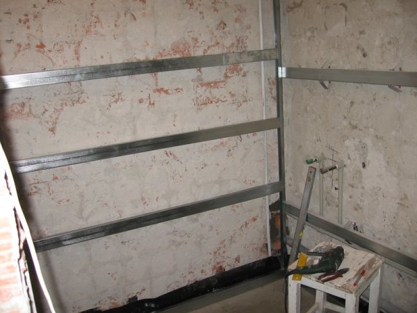 Metal frame installation