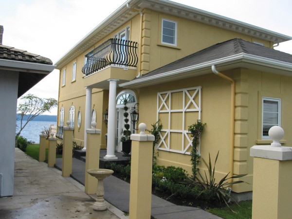 Colored stucco on the walls of the building