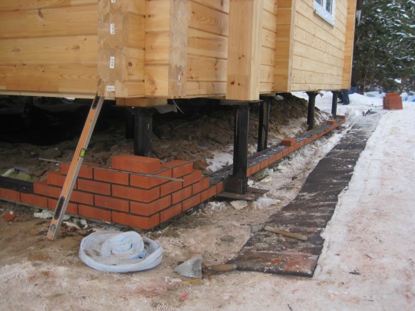 The construction of a brick base on a pile foundation