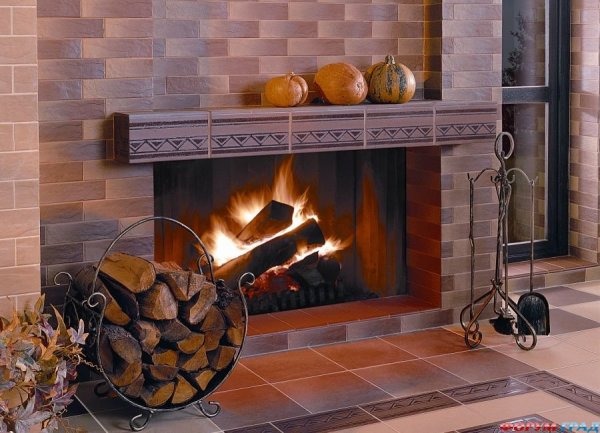 Clinker fireplace mantel