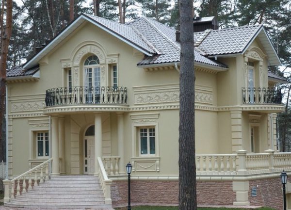 Facade of a house painted with silicone paint