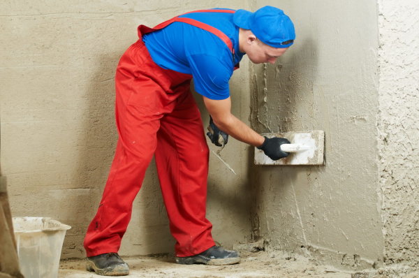 How to make cement-sand plaster and level