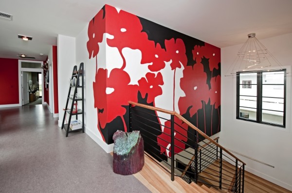 Imitation of poppies on mural