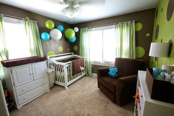 Room for a newborn baby boy in brown-green tones