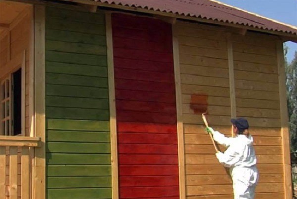 The use of acrylic for painting the facade