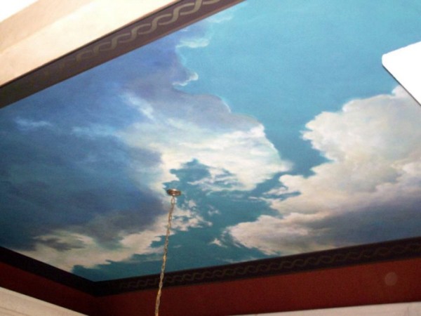 How to paint the ceiling with acrylic paint