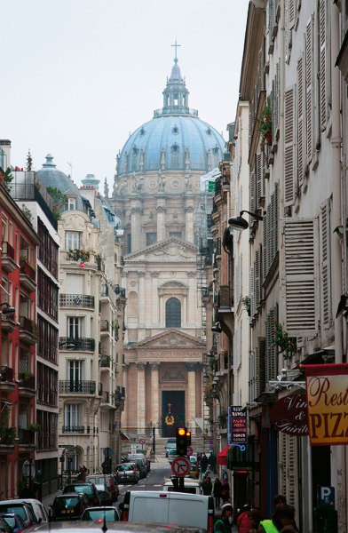 Paris street overlooking the Sorbonne University