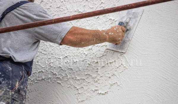 Apply relief to plaster