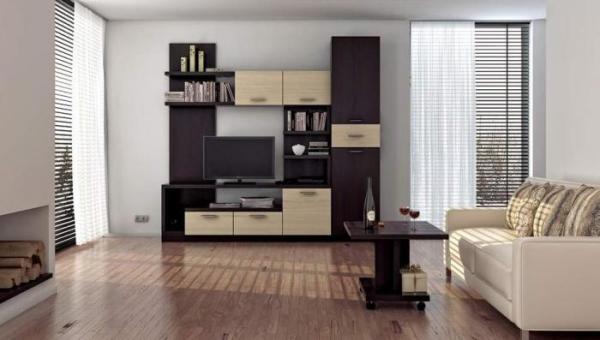 Two-tone furniture in the living room