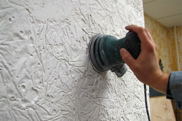 Methods for applying decorative bark beetle plaster video