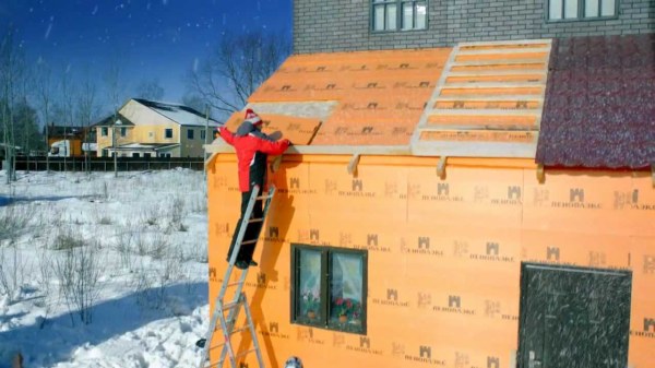 Warming of walls and spaces under the roof with the help of foam boards. Color is the hallmark of this material.