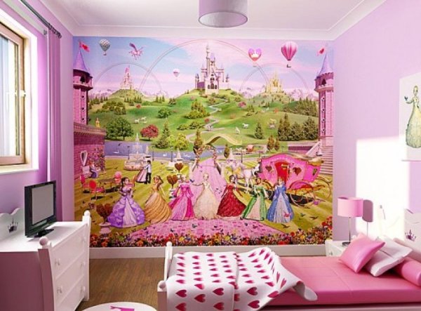 Children's photo murals for girls most often depict fairy-tale characters, princesses and castles, this helps the girl to feel like a princess