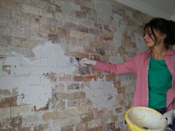 Aging a brick wall with stucco