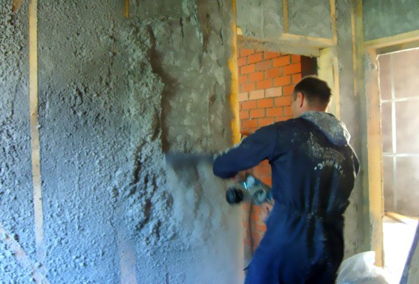 Removing excess foam that inevitably forms after applying polyurethane foam