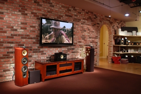 The use of stone to decorate the living room