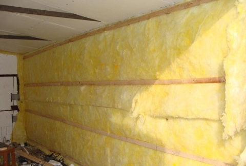 Glass wool insulation