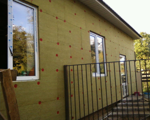 Using mineral wool, you can insulate both internal walls and external ones.