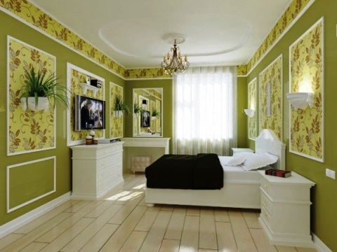 The use of moldings for wallpaper decoration