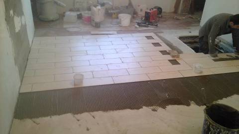 How to lay tile on the floor