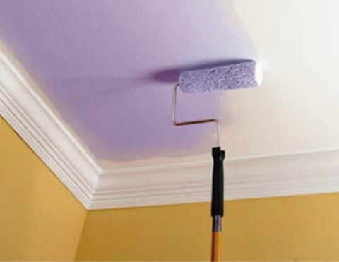 Paint the ceiling without streaks