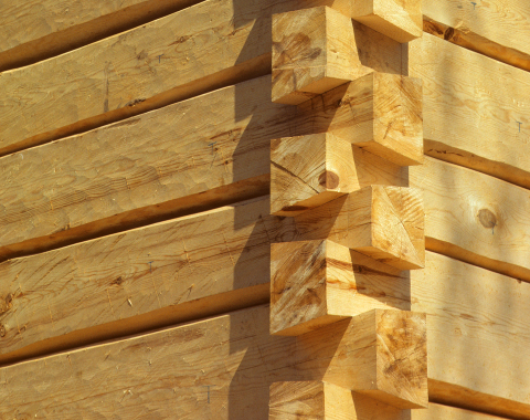 Walls of planed timber