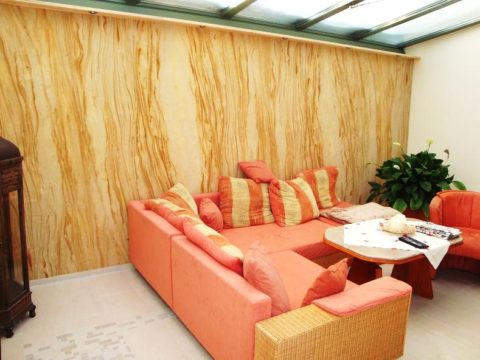 Interior with flexible wallpapers