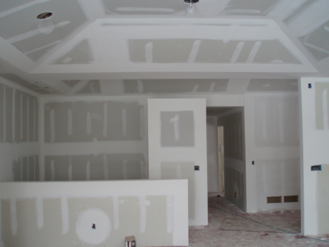 Drywall finishing: final step - puttying