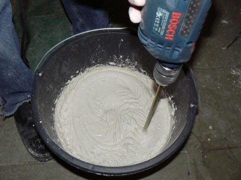 It is most convenient to knead gypsum mixtures with a drill with a whisk