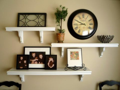 Decorative shelves in the interior