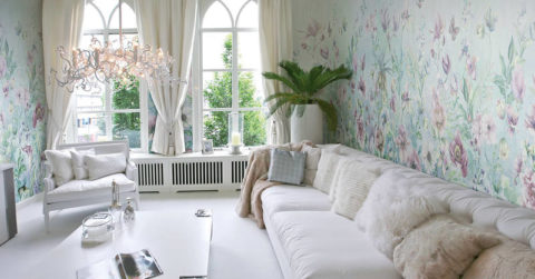 Wall mural with floral motif in the living room